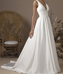 olcso -előszoba egyszerű esküvői ruhák a-line v nyak, ujjatlan seprő / ecset vonat szatén menyasszonyi ruhák redőkkel 2024
