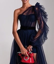 abordables -Robe de Soirée A-Line Robe Corset Invité de Mariage Fiançailles Train de Cour Manches Longues Une Épaule Famille Wednesday Addams Tulle avec Volants Fente Robe Mascarade 2025