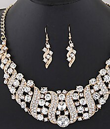 preiswerte -europäische und amerikanische übertrieben mode edelstein metall geometrische blinkende diamant halskette ohrring set ornamente großhandel 9228