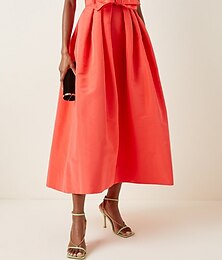 preiswerte -A-Linie Cocktailkleider Minimalistisches Kleid Hochzeit Gast Heimkehr Tee-Länge Ärmellos Strapless Satin mit Taillenschnalle  Band Einfarbig Derby Kleider 2025