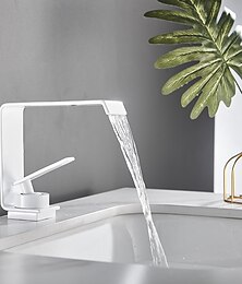 billiga -tvättställsblandare i badrummet - klassiskt galvaniserat centerset med ett handtag i ett hålbad