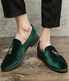 levne -pánské zelené sametové mokasíny se střapcovým detailem – elegantní nazouváky pro formální události, svatby a večírky