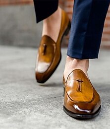 levne -pánské hnědé střapcové mokasíny z umělé kůže – klasické slip-on společenské boty s vintage kouzlem, ideální pro formální události a obchodní příležitostné oblečení
