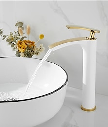 billiga -badrumsvattenfall handfat kran, tvättställsblandare hög kort mässing, däckmonterad enkelhandtag etthålskran med varm och kall slang kärl vattenkran tvättrum