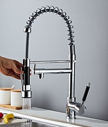abordables -robinets de cuisine tirez vers le bas le double bec avec le pulvérisateur, le mélangeur d'évier le robinet en laiton avec le tuyau froid et chaud