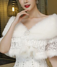 cheap -White Faux Fur Fur Wraps Shawls Women‘s Wrap Bridal‘s Wraps Pure Bridal Sleeveless Faux Fur Wedding Wraps With Faux Pearl For Wedding Fall