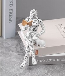 halpa -moderni lukevan naisen patsas sellunainen lukee kirjahyllyn sisustusta, ajattelijatyylinen hartsipatsas kodin sisustukseen nykyaikaiseen tyyliin