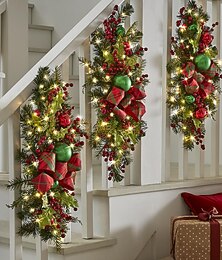economico -ghirlanda natalizia per esterni per porta d'ingresso, ghirlanda invernale, decorazione da parete per finestre con luci, ghirlanda di pino artificiale natalizio illuminata con pigne, aghi, bacche e fiocco