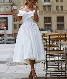 economico -Abiti da Sposa Semplici Abiti Bianchi di Satin A-Line Scollo Off-Shoulder Maniche Corte Lunghezza Tea Abiti da Sposa con Colore Solido per Impressionare
