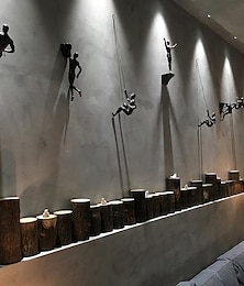 billiga -1 st modern enkel hartsskulptur kreativ bergsklättring man väggskulptur handbearbetad väggkonst staty bergsklättring figur