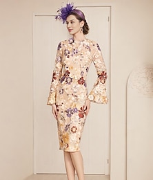 abordables -Robe fourreau de mariage plage robe de la mère de la mariée invitée de mariage formelle élégante épaules dénudées longueur thé dentelle manches 3/4 avec dentelle robe de jour de course taille sur