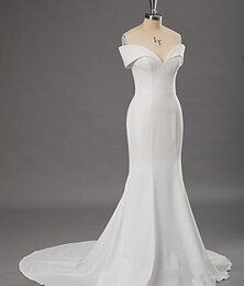 preiswerte -Halle Hochzeitskleider Meerjungfrau  Trompete Sweetheart Langarm Gericht Zug Satin Brautkleider Mit Einfarbig 2025
