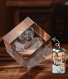 abordables -Cadeau photo gravé en cristal 3D personnalisé cadeau de mariage pour couple décoration photo en laser holographique pour anniversaire mémorial de mariage fête des mères Noël
