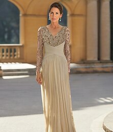 billige -A-Line Kjole Mor til Bruden Kjole Elegant Vintage V Utskjæring Gulvlengde Chiffon Langermet Med Paillett Broderi Blomst