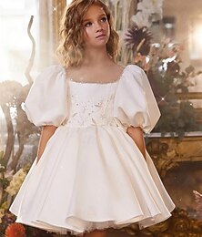 billiga -Brudnäbbsklänning Barn Flickor Prinsessaklänning Prestanda Bröllop Fest Elegant Skön Nät Ensfärgat Kortärmad Rund hals Vit 4 år +