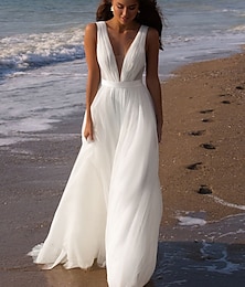 economico -Vestiti da matrimonio Abito a ballo V Collo Spalle scoperte Spalline regolari Strascico da cappella in tulle Abiti da sposa con plissettature e arricciature