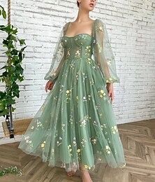 abordables -Robe de bal A-Line florale verte robe vintage formelle bal longueur sol manches longues col carré pailletée avec sequins brillants robe Derby 2025