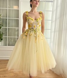 abordables -Vestidos de Quinceañera A-Line vestido amarillo mantequilla invitada a la boda longitud de té sin mangas cuello cuadrado con aplicaciones de encaje floral de tul