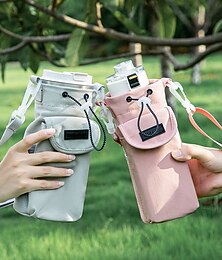 halpa -vedenpitävä nylon crossbody laukku vesipulloille ulkomatkoille, kannettava pullon suojakotelo olkahihnalla (vesipullo ei sisälly)
