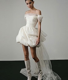 economico -Abiti da Sposa Bubble Dress Mini Ball Gown Off Shoulder Senza Maniche Asimmetrico Tulle Abiti da Sposa con Pieghe Colore Unito
