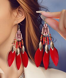 abordables -Boucles d'oreilles bohèmes en plumes avec perles colorées, style ethnique pour femmes - parfaites pour les festivals d'été, les sorties décontractées et les vêtements de vacances