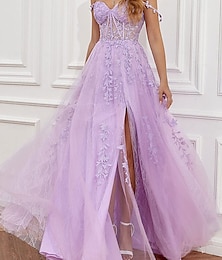 preiswerte -A-Linie Quinceanera-Kleider Elegant Kleid Leistung Weihnachten Bodenlang Ärmellos V Ausschnitt Polyester Rückenfrei mit Falten 2025