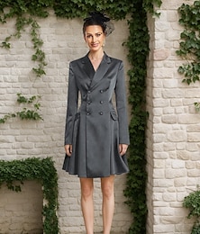 abordables -Robe A-Line Robe de Mère de la Mariée Robe Tuxedo Robe Invité de Mariage Élégante Simple Luxueuse Col Blazer Longueur Genou Satin Manches Longues avec Plis et Poches 2025