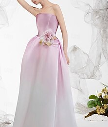 abordables -Ligne A Robes de Quinceanera Élégant Robe Mariage robe demoiselle d honneur Longueur au sol Sans manches Sans bretelles Satin Dos nu avec Plis 2025