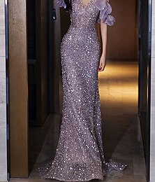 preiswerte -Meerjungfrauenschnitt Quinceanera-Kleider Elegant Kleid Hochzeit Hochzeitsgast Bodenlange Schleppe Ärmellos Neckholder Paillettenbesetzt Rückenfrei mit Paillette 2025