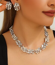 abordables -Parure de bijoux 2 Zircon Perle Zircon 1 Collier Boucles d'oreilles Femmes Élégant ancien Luxe Mignon Perles Etoile Forme de Fleur irrégulier Parure de Bijoux Pour Mariage Soirée Tenue de soirée