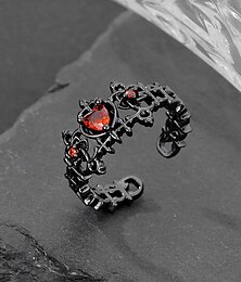 economico -Set di anelli vintage gotici da donna con rosa nera – anelli in lega regolabili con cuore e pietra preziosa rossa per feste di Halloween, cosplay e moda alternativa