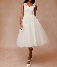 cheap -Engagement Little White Dresses Wedding Dresses A-Line V Neck Sleeveless Knee Length Satin Bridal Gowns With Sash / Ribbon Appliques 2025