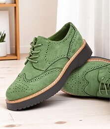abordables -Zapatos oxford de ante sintético verde para mujer: clásicos zapatos brogue con punta de ala y suela de goma para el trabajo, el viaje diario en otoño y looks elegantes para el día a día.