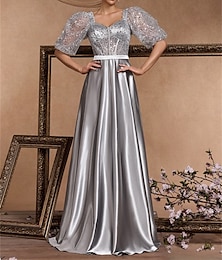 billige -A-Linje Quinceanera Kjoler Elegant Kjole Formell Bryllup Gulvlengde Korte Ermer Søt Hals Satin med Plisseringer Pailletten