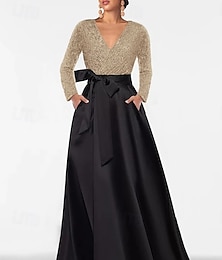 preiswerte -A-Linie Bodenlang Abendkleid Flattriges Kleid Langarm V Ausschnitt Elegant Formell Hochzeitsgast Satin Brautmutterkleid mit Glitzer Schleife(n) Schlitz
