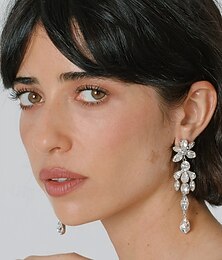 abordables -Mujer Pendientes cortos Borlas Precioso Pétalo Elegante Moda Personalizado Diamante Sintético Aretes Joyas Plata Para Boda Fiesta Diario 1 Par