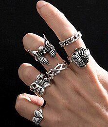 economico -set di anelli gotici da uomo per Halloween - con disegni di teschi, cervelli, farfalle e catene, gioielli da cavaliere punk impilabili per uomini e ragazzi adolescenti, perfetti per feste in maschera, cosplay, concerti e serate fuori