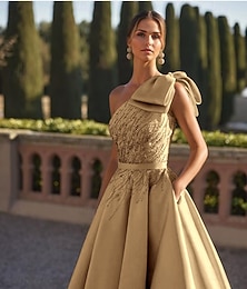 preiswerte -A-Linien Abendkleid Elegantes Kleid Formelle Hochzeit Bodenlang Ärmellos Eine Schulter Satin mit Glitzer Schleife(n) Perlen