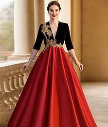 preiswerte -A-Linie Bodenlang Abendkleid Flattriges Kleid Langarm V Ausschnitt Elegant Vintage Party Formell Polyester Brautmutterkleid mit Falten Stickerei