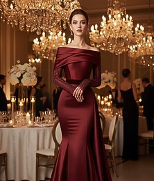 abordables -Sirène / Trompette Robe de Soirée Élégant Robe de soirée Formel Mariage Traîne Balayage Sans manches Épaules Dénudées Satin avec Plis 2025