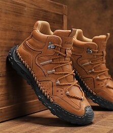 preiswerte -Herren-Wanderstiefel aus hellbraunem Kunstleder – strapazierfähig und stützend mit stilvollen Nähten, ideal für Outdoor-Abenteuer und Wanderausflüge