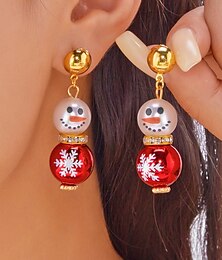 voordelige -Kerst sneeuwpop oorbellen voor dames – legering met rode, groene en witte kralen, perfect voor feestdagen en feestelijke gelegenheden