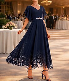 abordables -Ligne A Longueur thé Robe de Soirée Robe de Cocktail Robe d'invité de mariage Robe de Mère de Mariée  Manche Courte Col en V Élégant Formel robe demoiselle d honneur Chiffon Dentelle avec Appliques