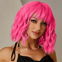 korte roze pruiken voor vrouwen korte golvende hete roze pruiken met pony synthetisch roze krullend bob pruik krullend schouderlengte cosplay pruik voor vrouwen meisjes gekleurde pruiken Lightinthebox