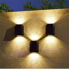 Las luces exteriores Solar luces solares Solar impermeable al aire libre  exterior Focos Spotlight para patio apliques de iluminación de paisaje -  China La luz solar, Solar focos LED