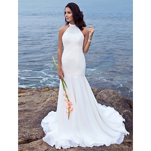 

Mermaid / Trumpet Wedding Dresses Halter Neck Sweep / Brush Train Chiffon Regular Straps with Beading 2022