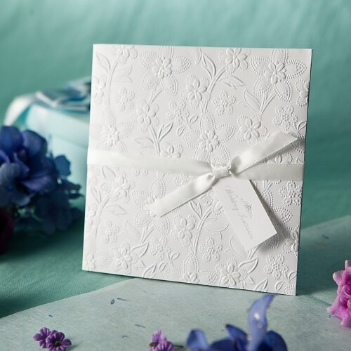 Pliat lateral Invitatii de nunta Invitații Stil Oficial Stil Vintage Stil Floral Hârtie Reliefată 6"×6" (15*15cm) Funde