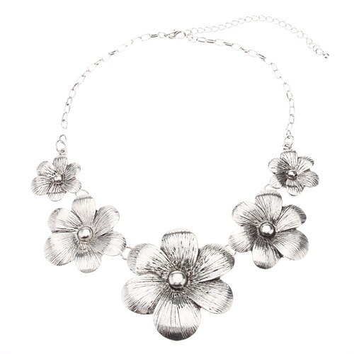 vintage stříbrný květ náhrdelník