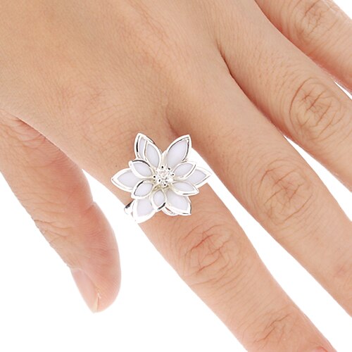Simple Sweet Camellia Ring