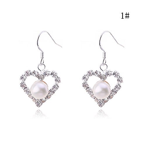 Lureme®Alloy Pearl Zircon Heart Pattern Earrings